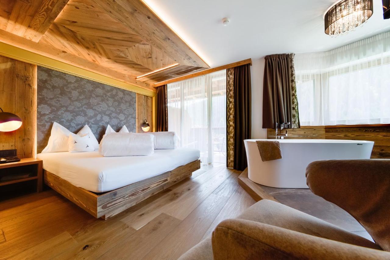 Hotel Muliac Selva di Val Gardena Ngoại thất bức ảnh