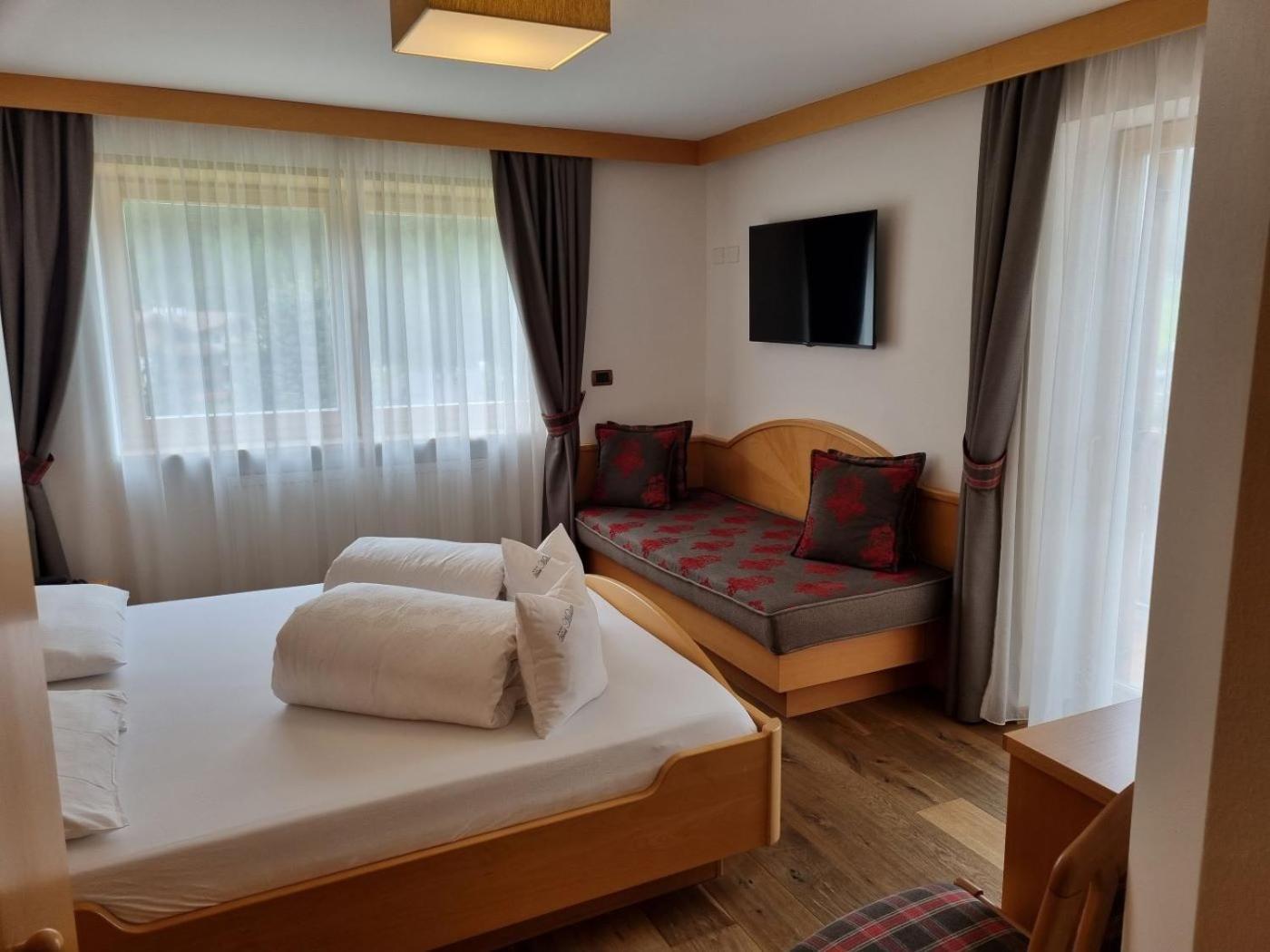 Hotel Muliac Selva di Val Gardena Ngoại thất bức ảnh