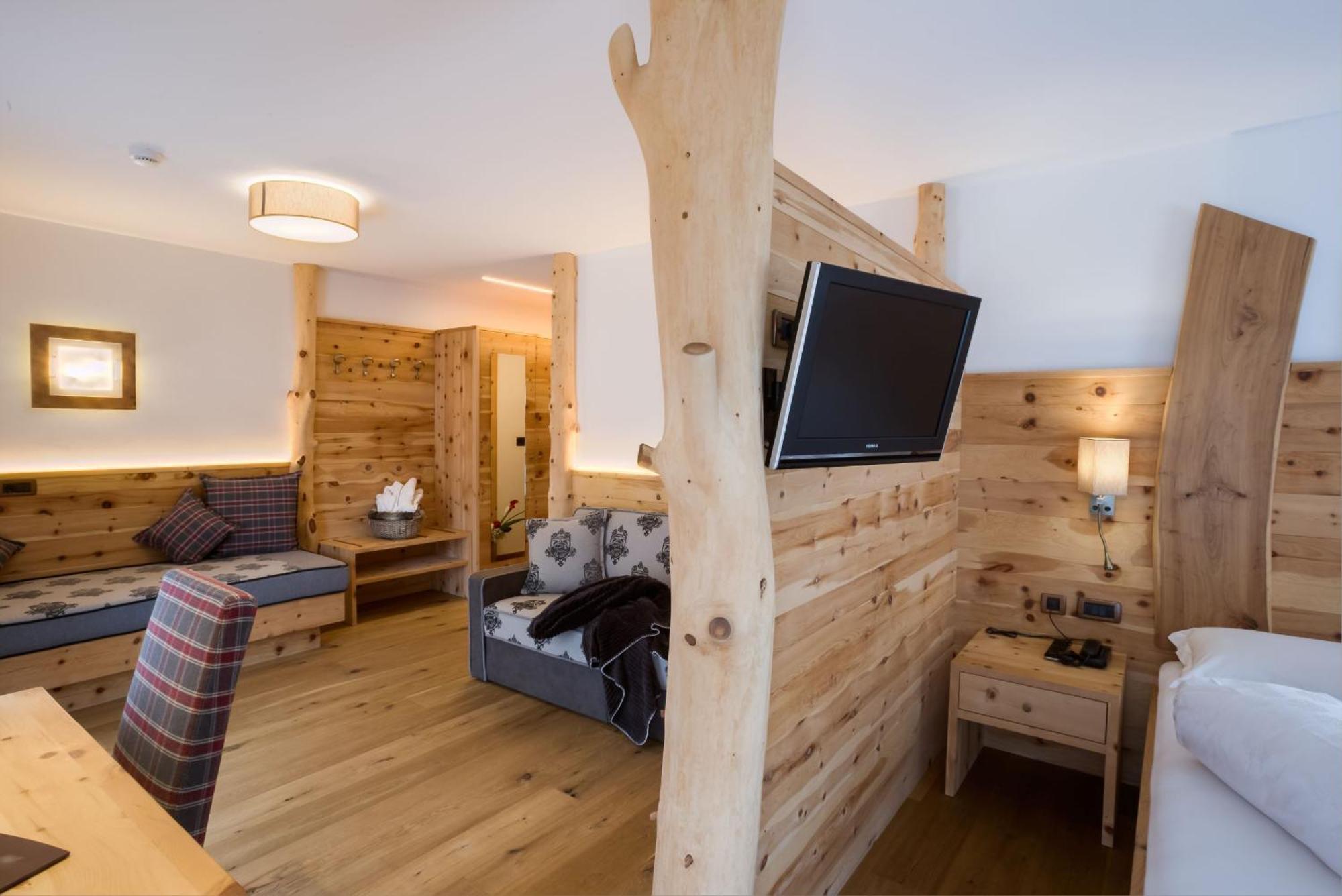 Hotel Muliac Selva di Val Gardena Ngoại thất bức ảnh